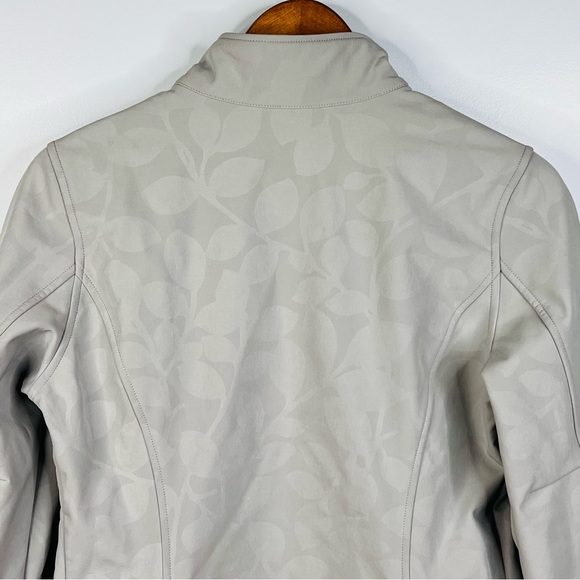 Patagonia Floral Gray Demitasse Windproof Softshell Jacket - Picture 7 of 7